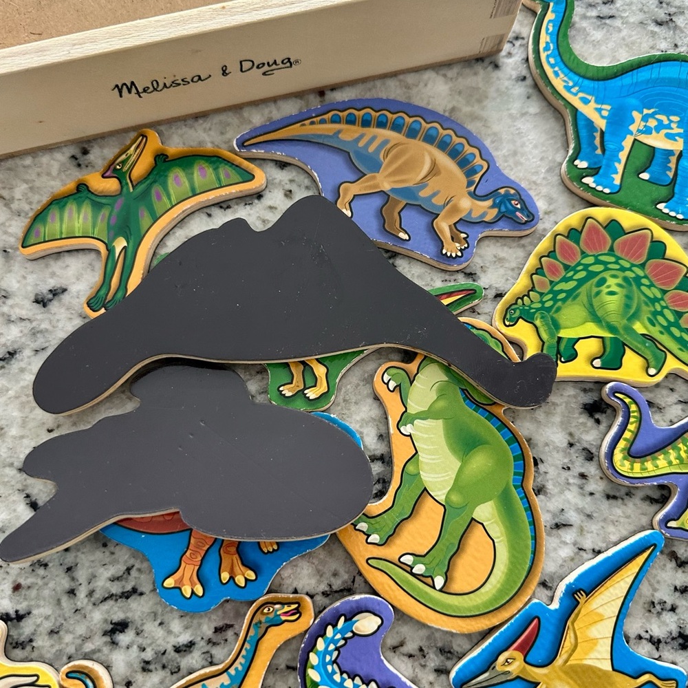 ⭐️ 3 for $15 ⭐️ Melissa & Doug Dinosaur Magnet Set - Multicolor - Picture 2 of 2